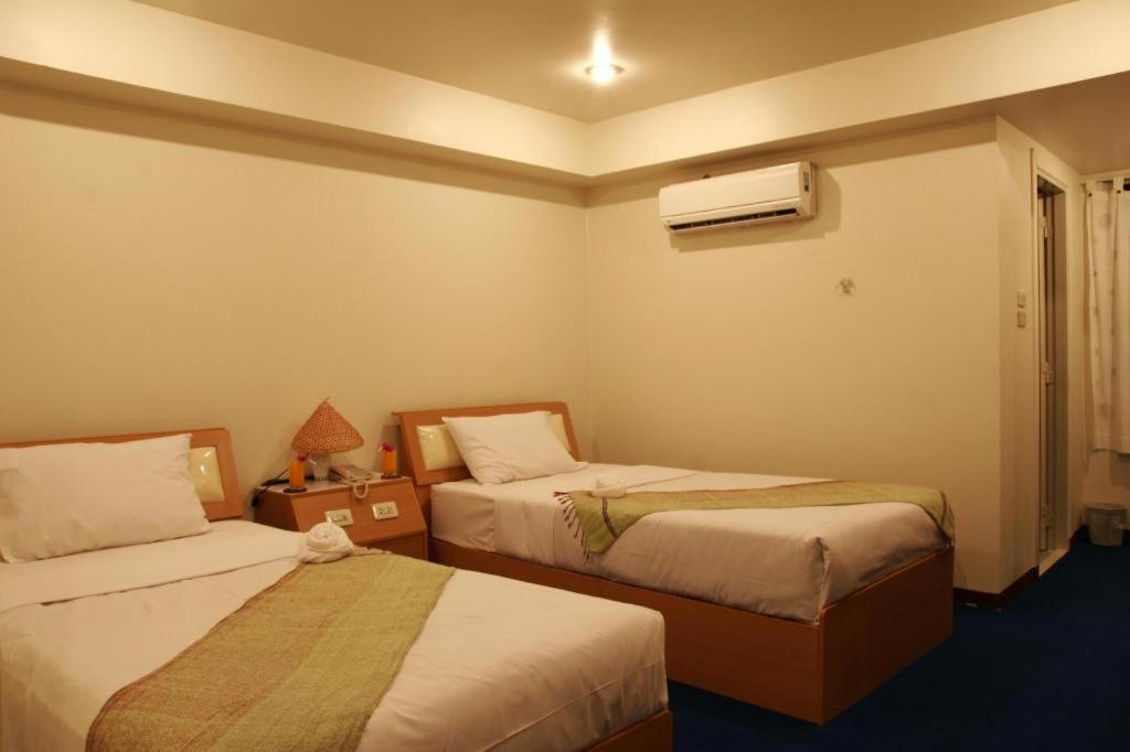 Ratchaphruek 2007 Hotel Chom Thong Zewnętrze zdjęcie